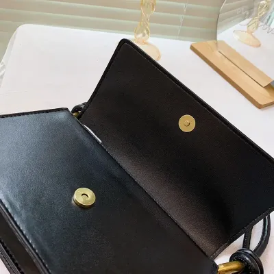 SHOULDER MESSENGER BAG STYLISH